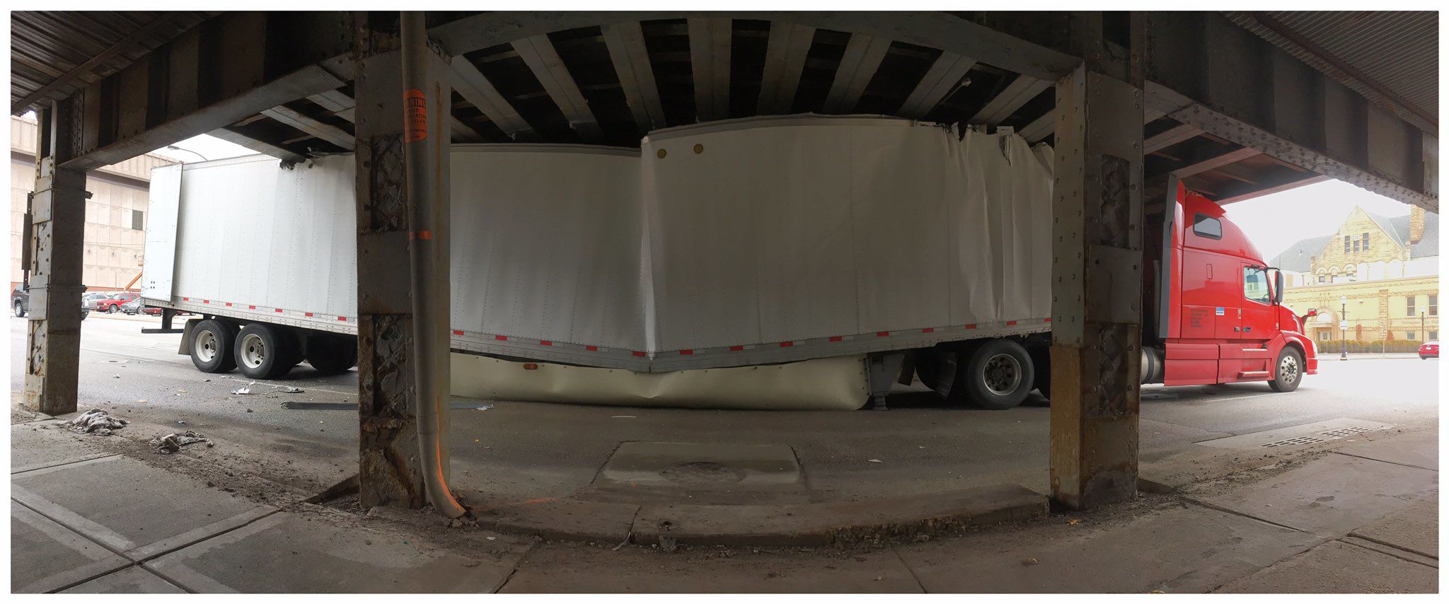 truck eating bridge